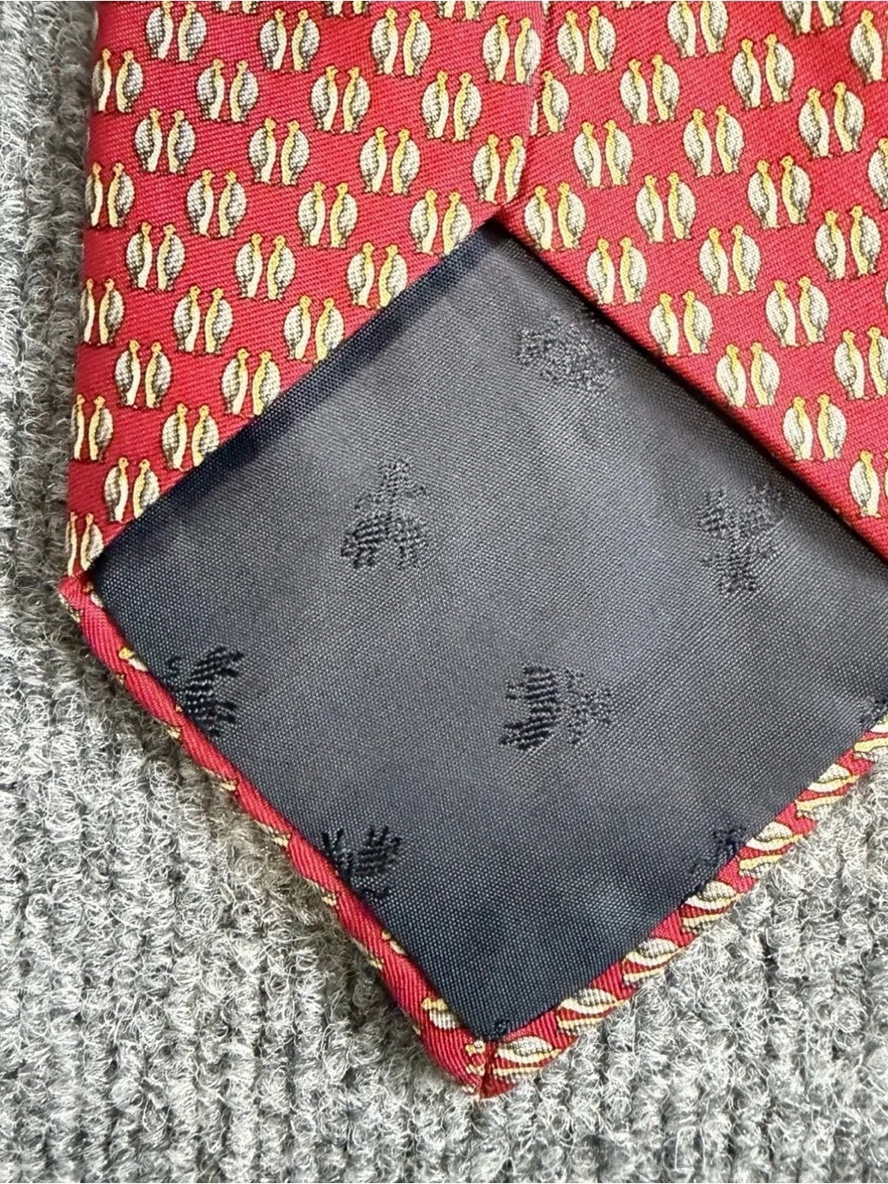 Brooks Brothers Basics Penguin Tie Red Silk Novelty Bird Mens 3.5”